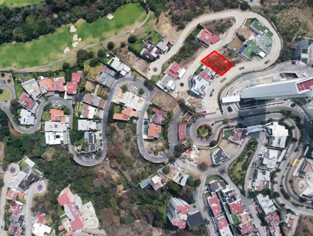 Exclusivo Terreno Habitacional en Las Terrazas, Bosque Real - Vista al Campo de